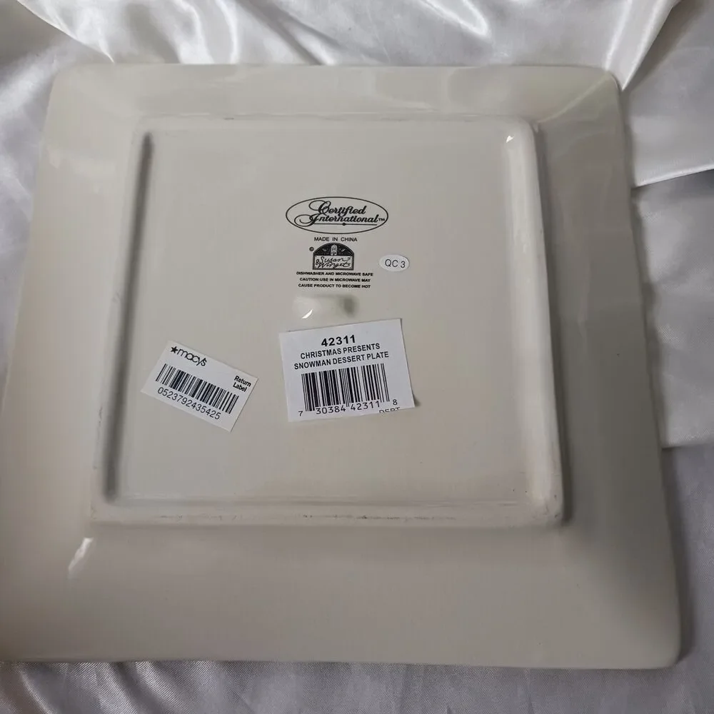 CERTIFIED INTERNATIONAL SNOWMAN PRESENTS 8 1/2'' SQUARE PLATE